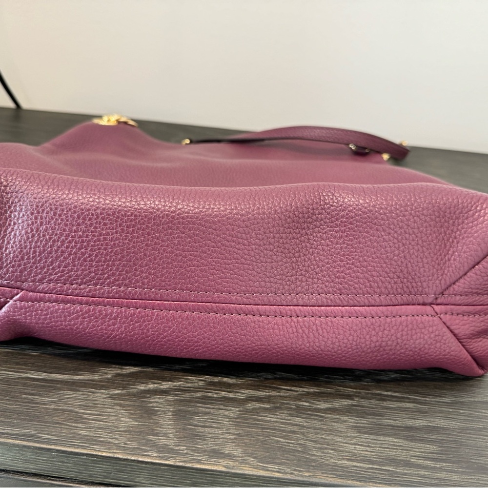 Michael Kors Maroon Jet Set Shoulder Bag - Picture 4 of 10